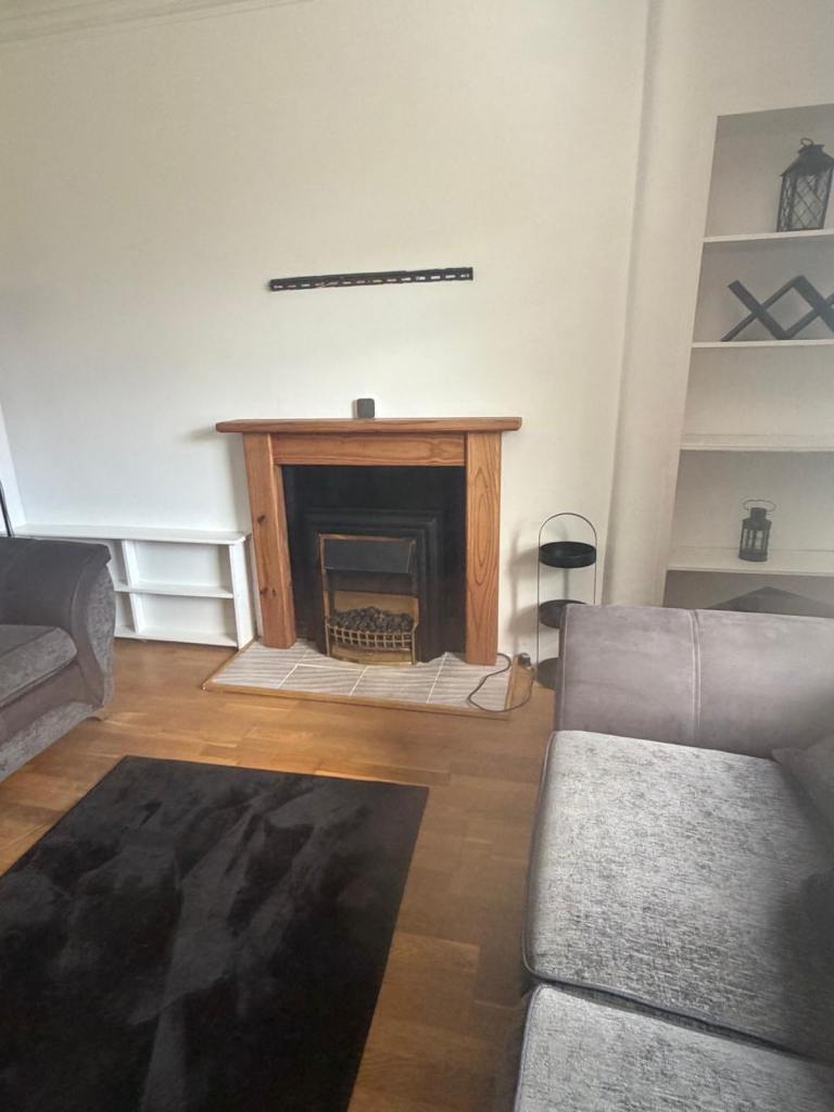 Flat Loadingbank Court in Kilbirnie