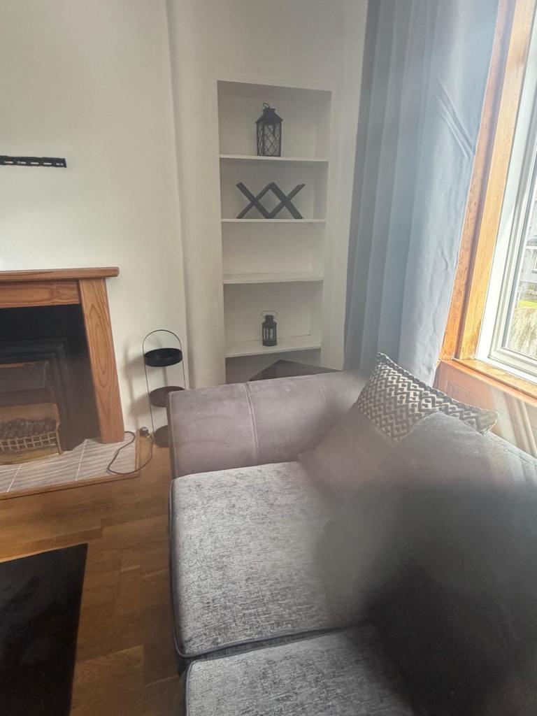 Flat Loadingbank Court in Kilbirnie