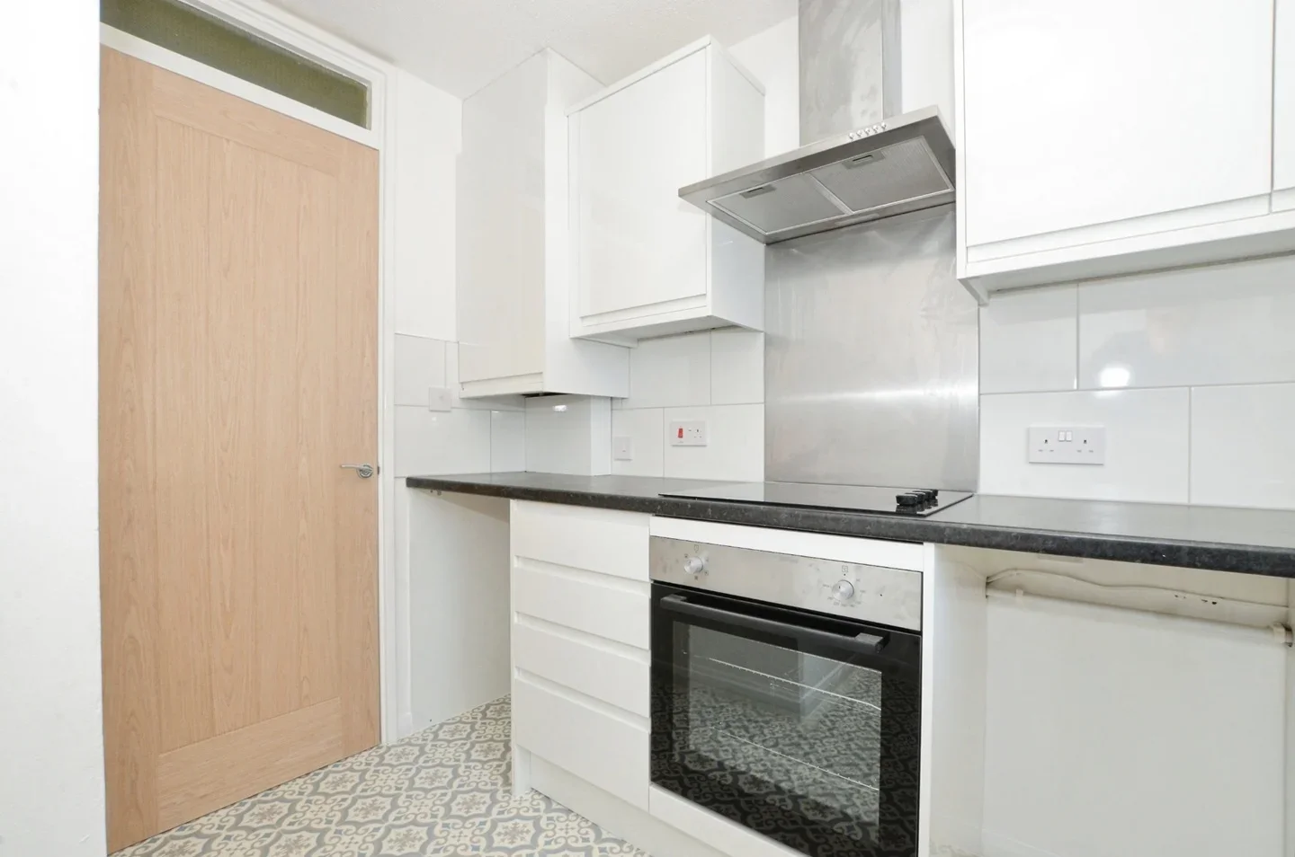 Flat London Road in Dacorum