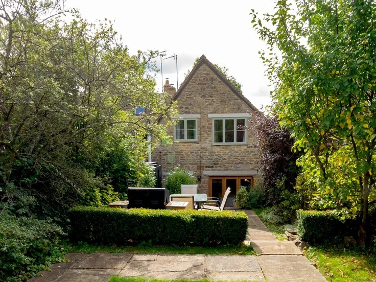 House B4068 in Cotswold District