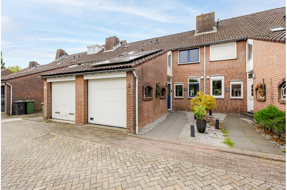 Huis Groenenweer 5 in Sliedrecht