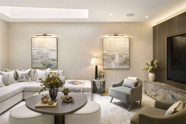 House Ennismore Gardens Mews in City of Westminster