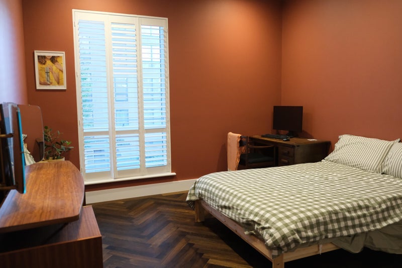 Flat Kingsland Road in Greater London
