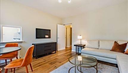 Flat Fulham Road in Greater London