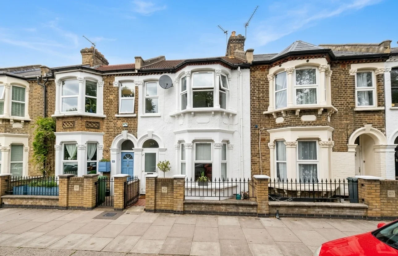 Room Ham Park Road in Greater London