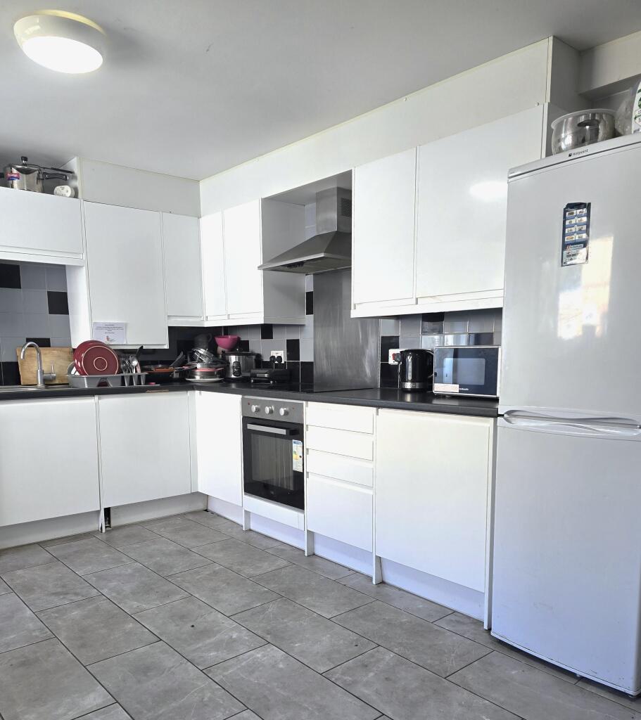 Room Hagden Lane in Watford