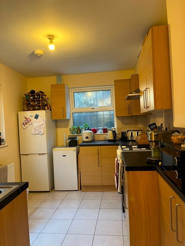Room Wedmore Gardens in Greater London