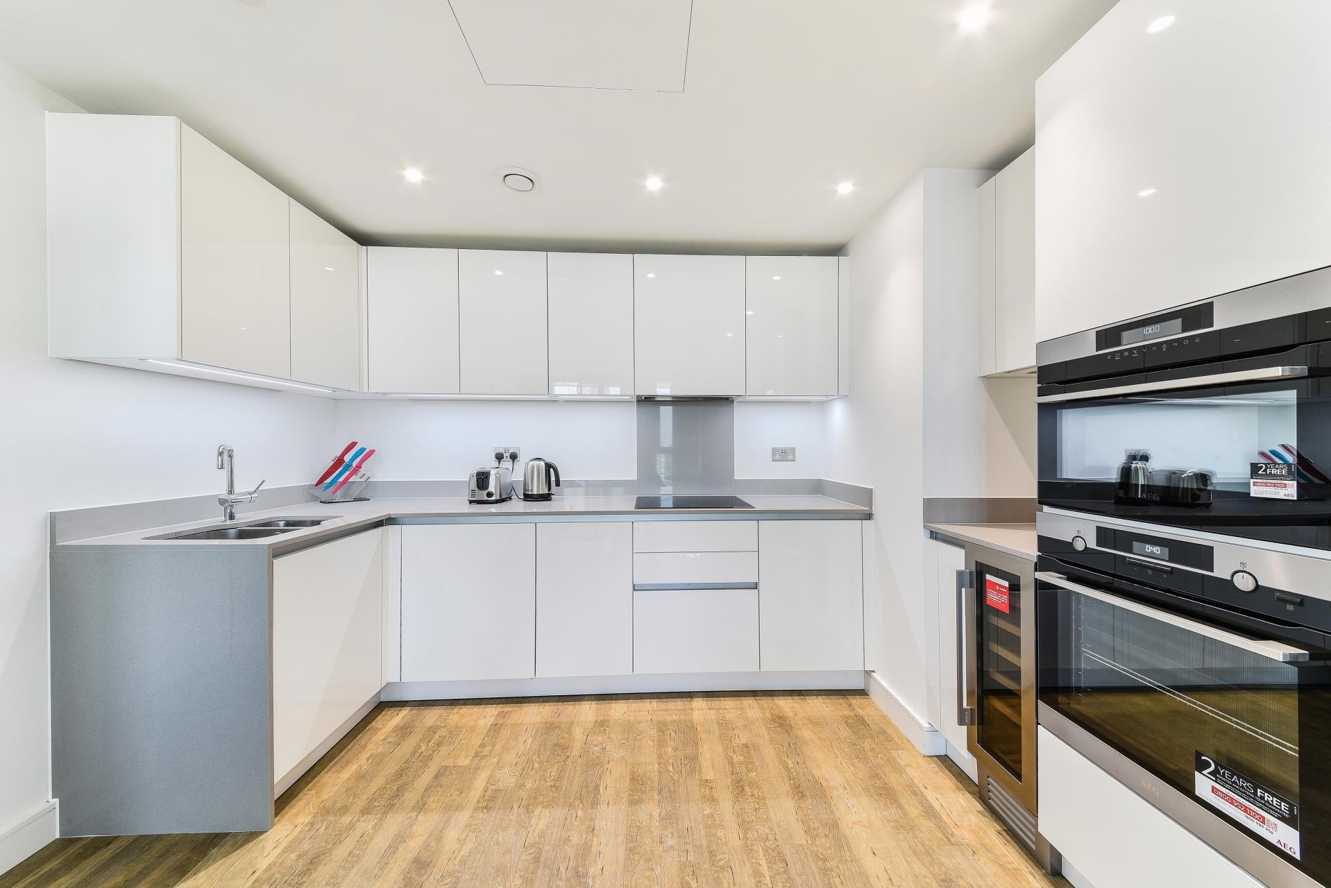 Flat Wandsworth Road in Greater London