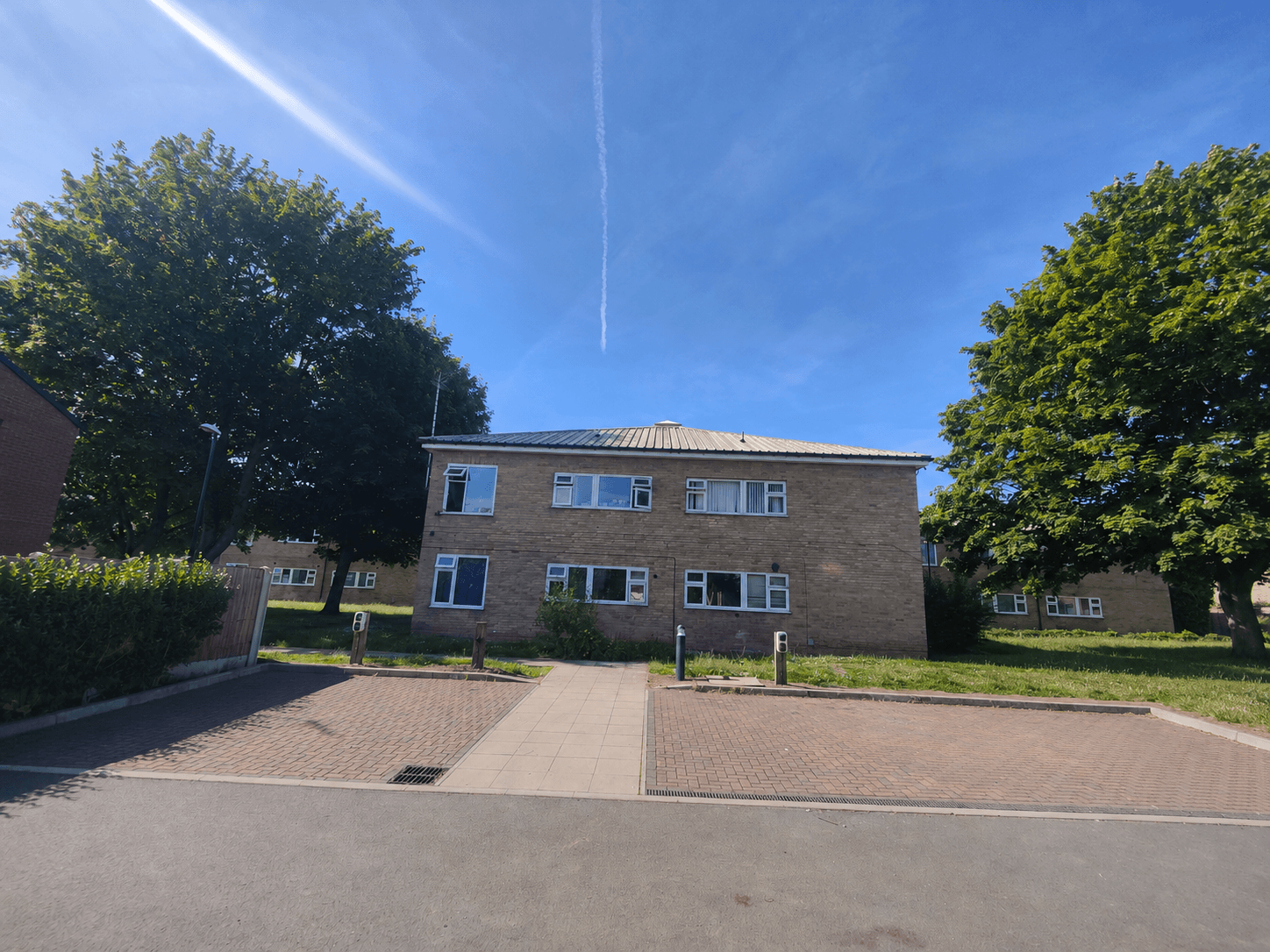 Flat Lyndale Road in Coventry