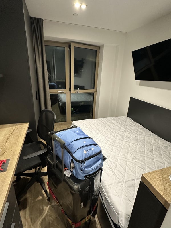 Flat Loampit Vale in Greater London