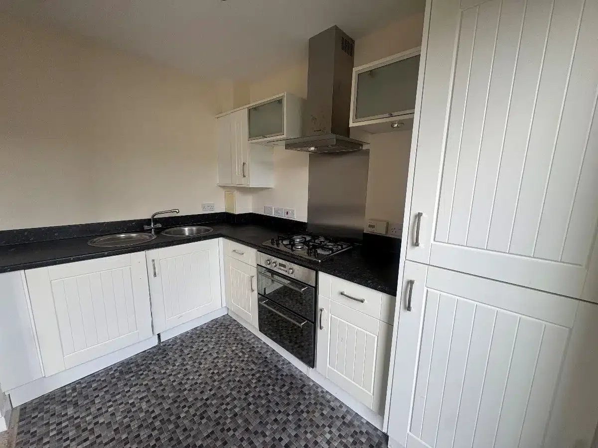 Flat Waterfront Gait in City of Edinburgh