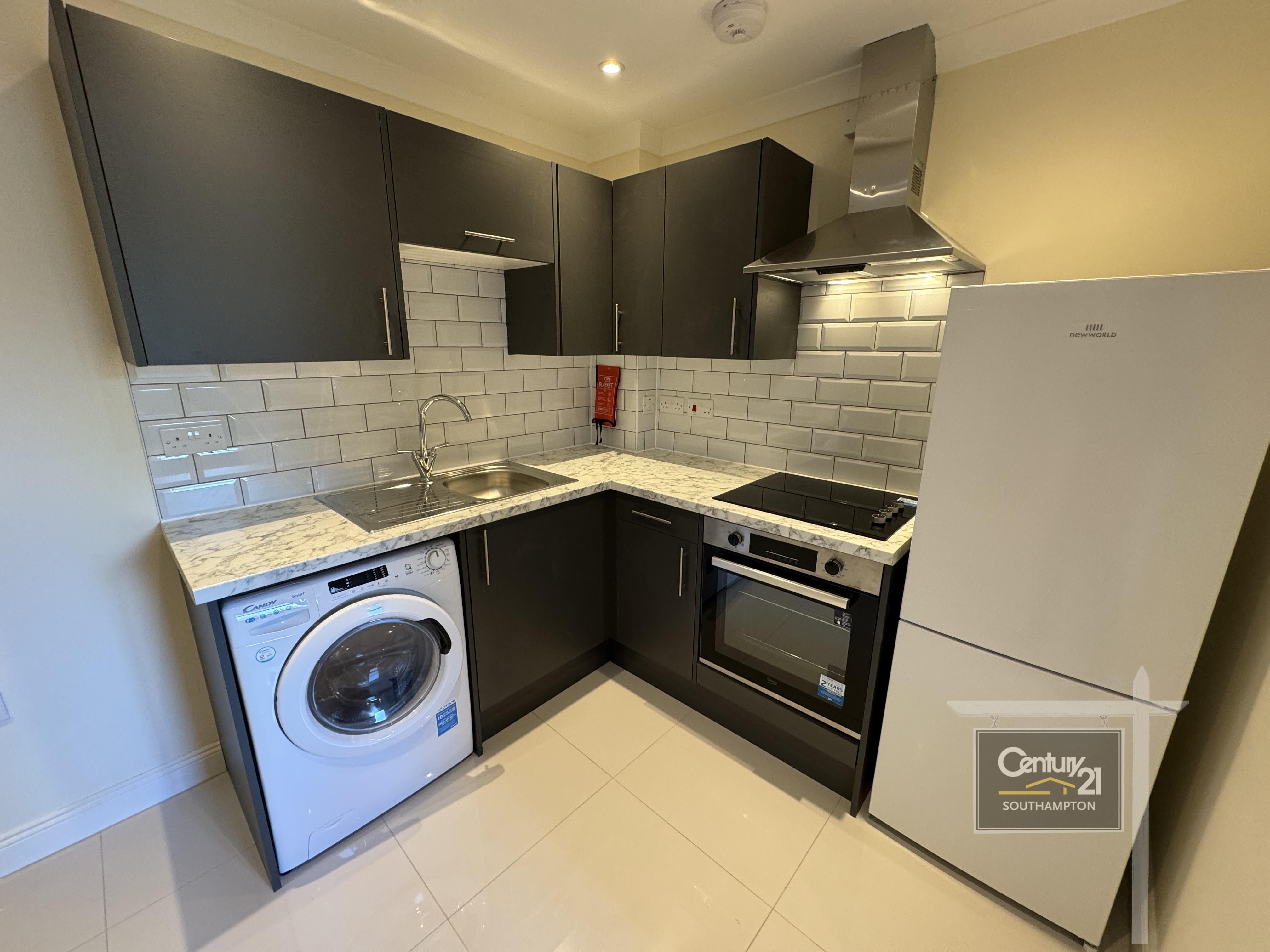 Flat Cranbury Avenue in Southampton
