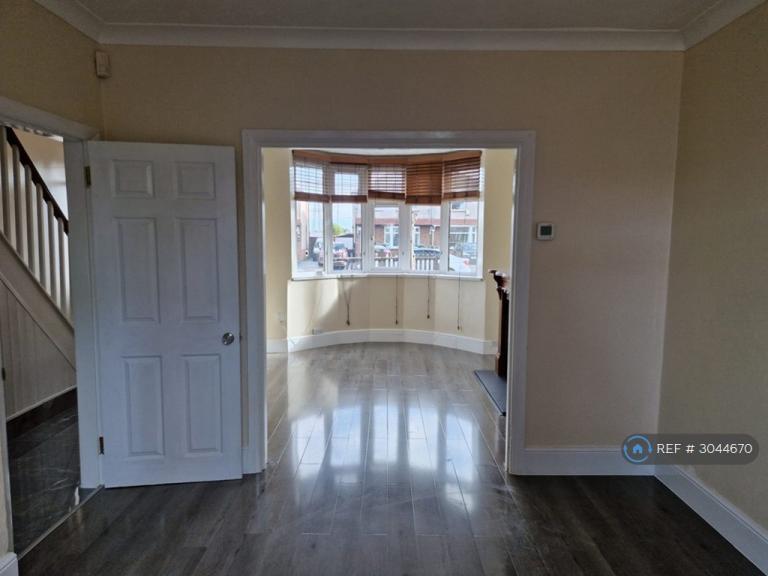 House Goodyers End Lane in Nuneaton and Bedworth