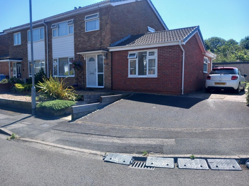Room Woolacombe Close in Warrington