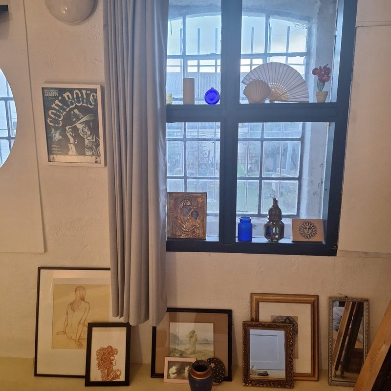Room Belfast Road in Greater London