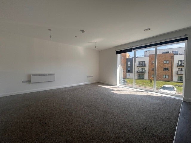 Flat M1 in Slip End