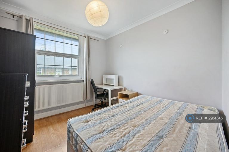 House Braybrook Street in Greater London