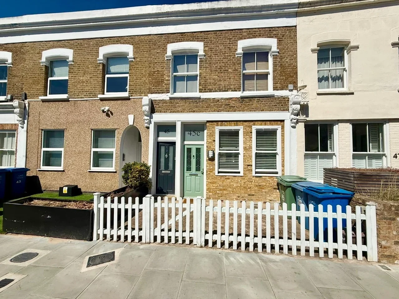 Flat Upland Road in Greater London
