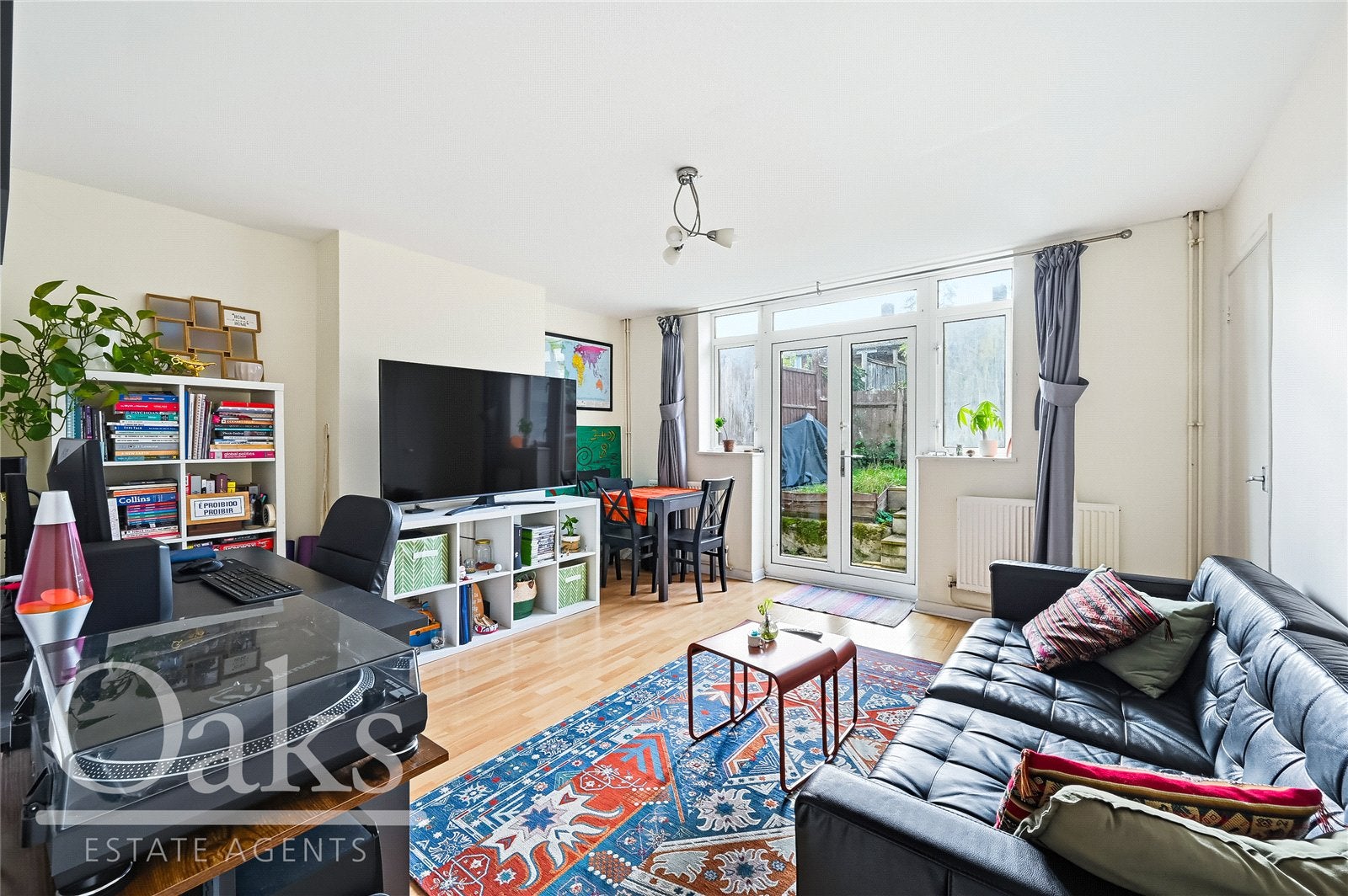 Flat Truslove Road in Greater London
