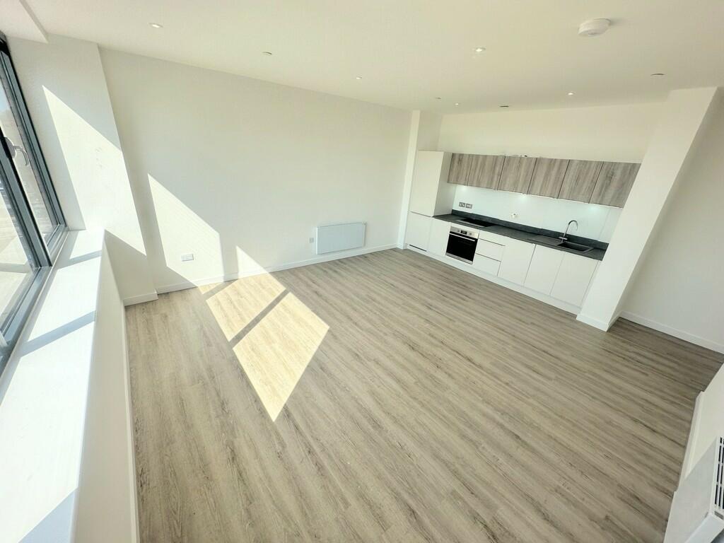 Flat Alençon Link in Basingstoke and Deane