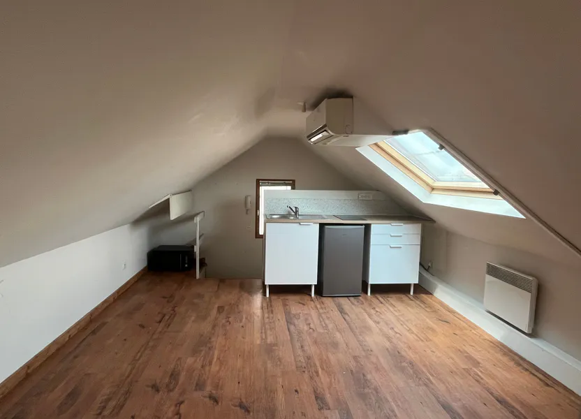 Flat Rue Maldan in Reims