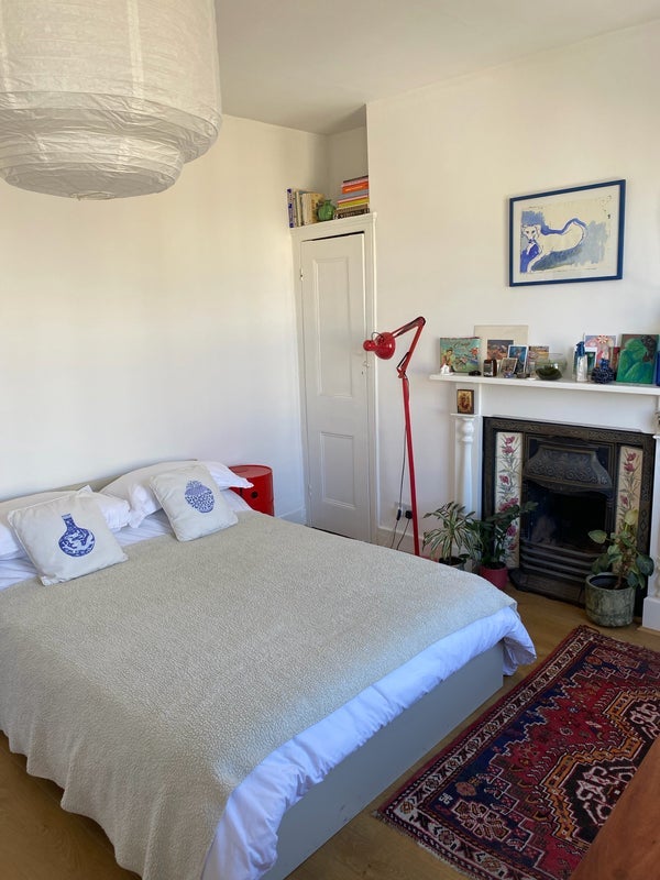 Room Northchurch Road in Greater London