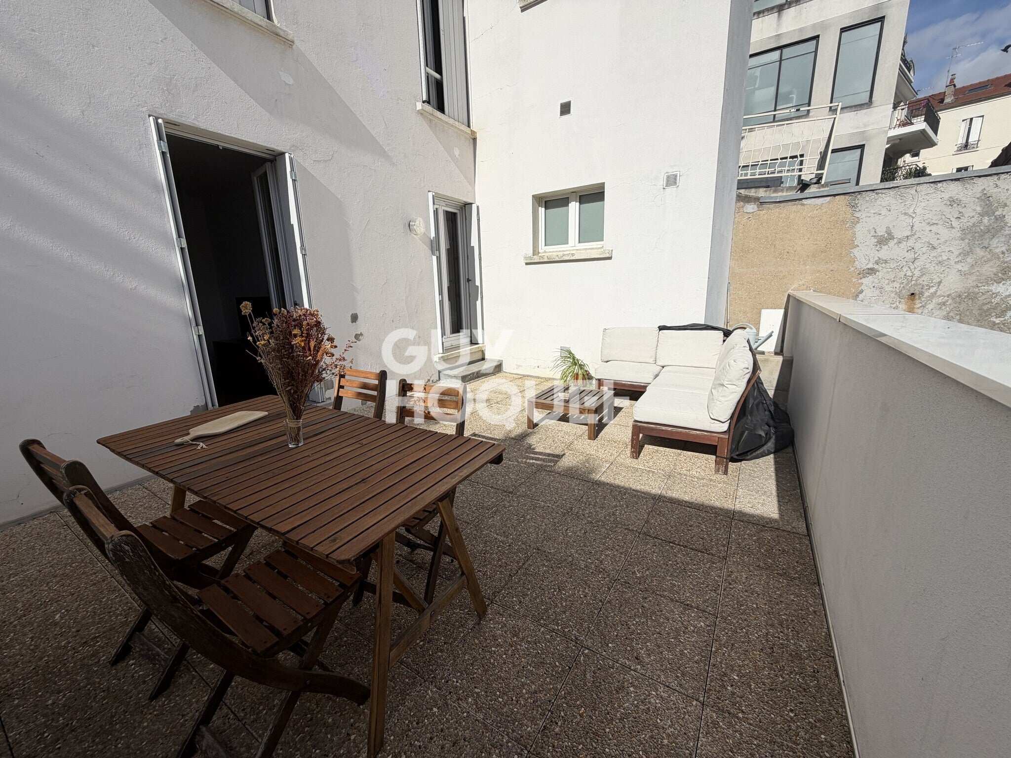 Flat Rue Cartault in Puteaux