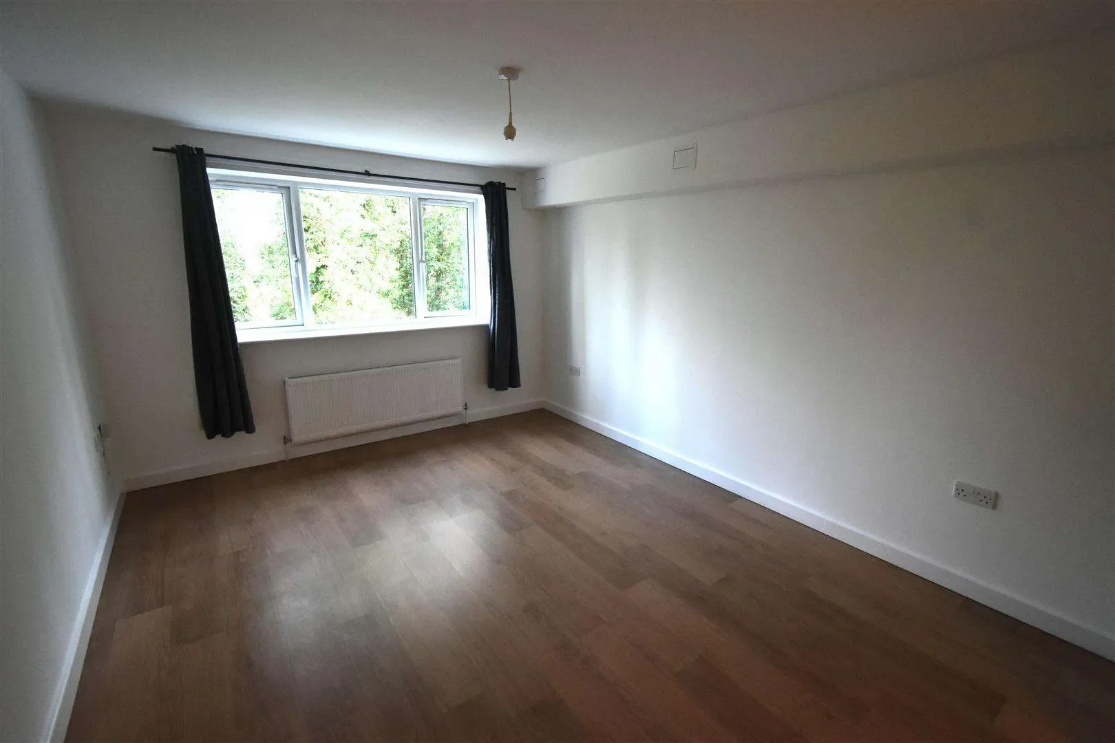 Flat Hawley Road in Dartford