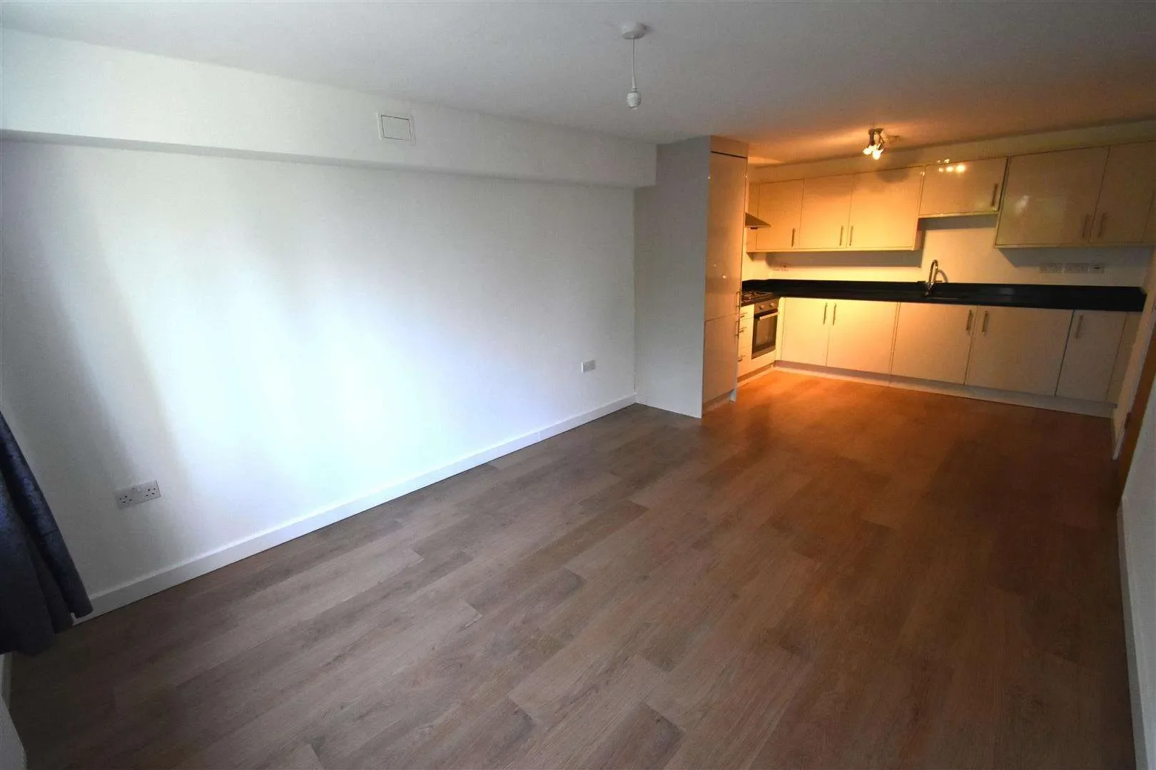 Flat Hawley Road in Dartford