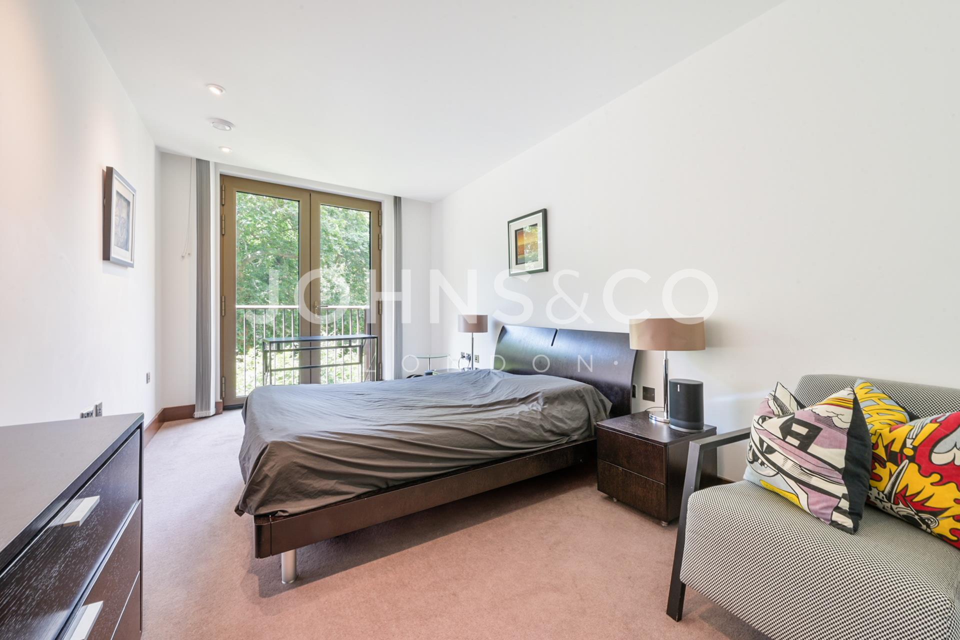 Flat Fetter Lane in City of London