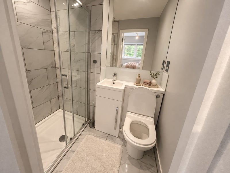 Room Winders Road in Greater London