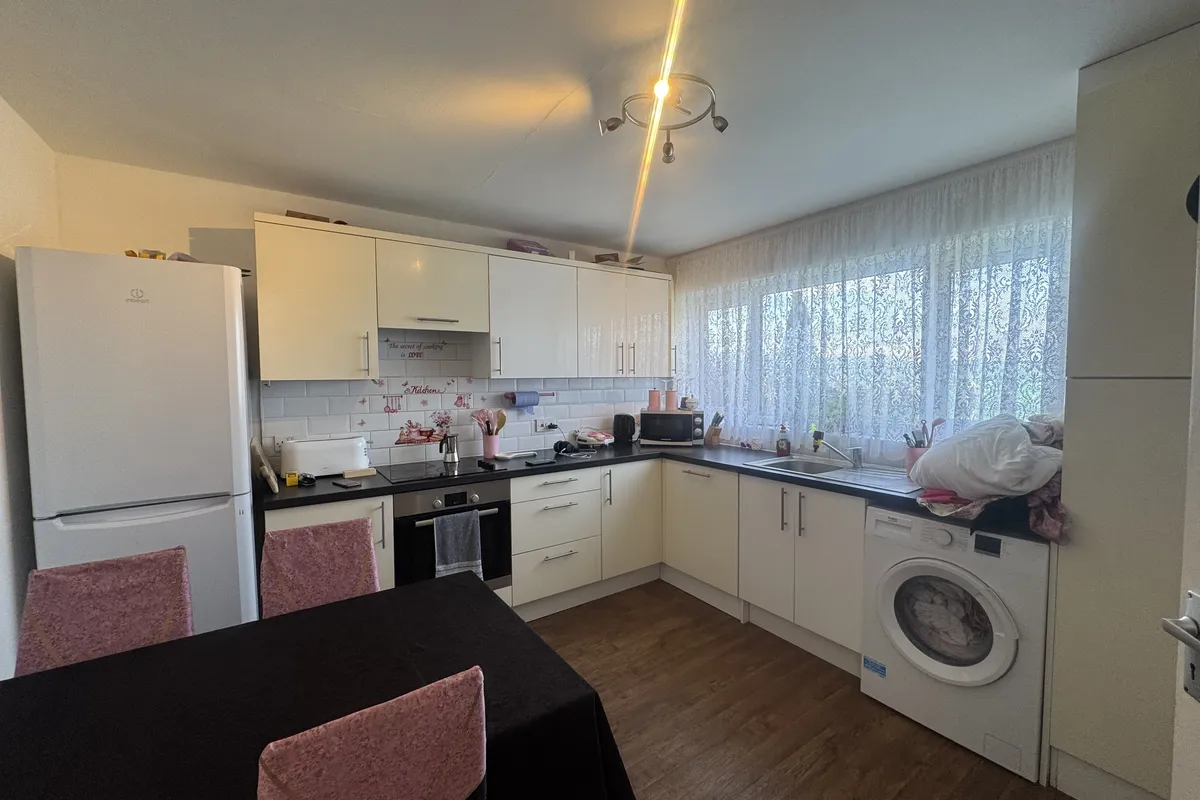 Flat Camborne Avenue in Aylesbury
