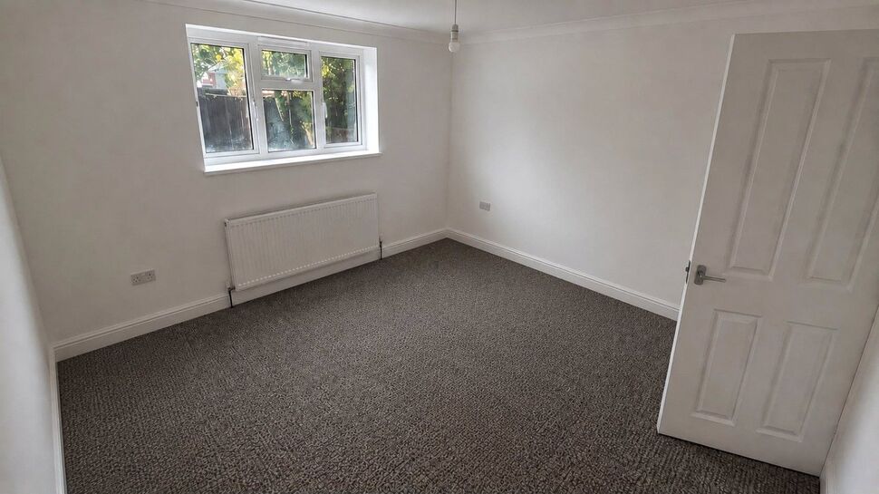 Flat Ashbrook Road in Old Windsor