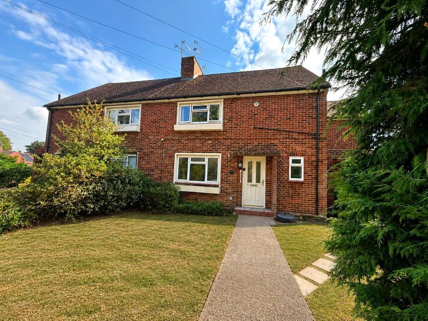 Flat Ashbrook Road in Old Windsor