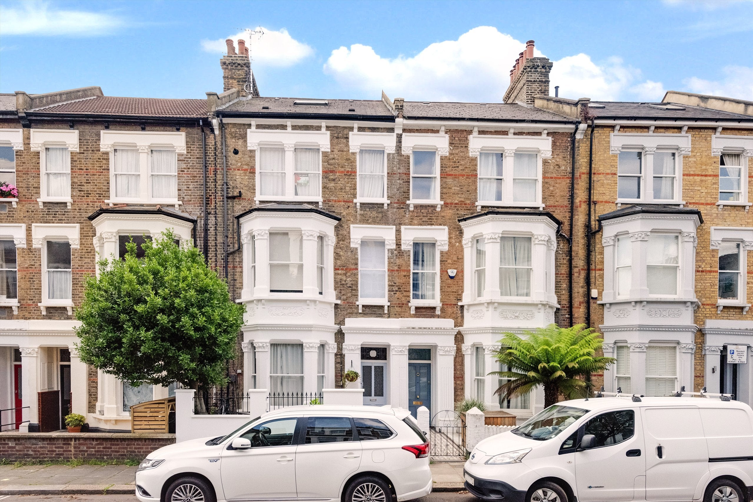Flat Macroom Road in City of Westminster