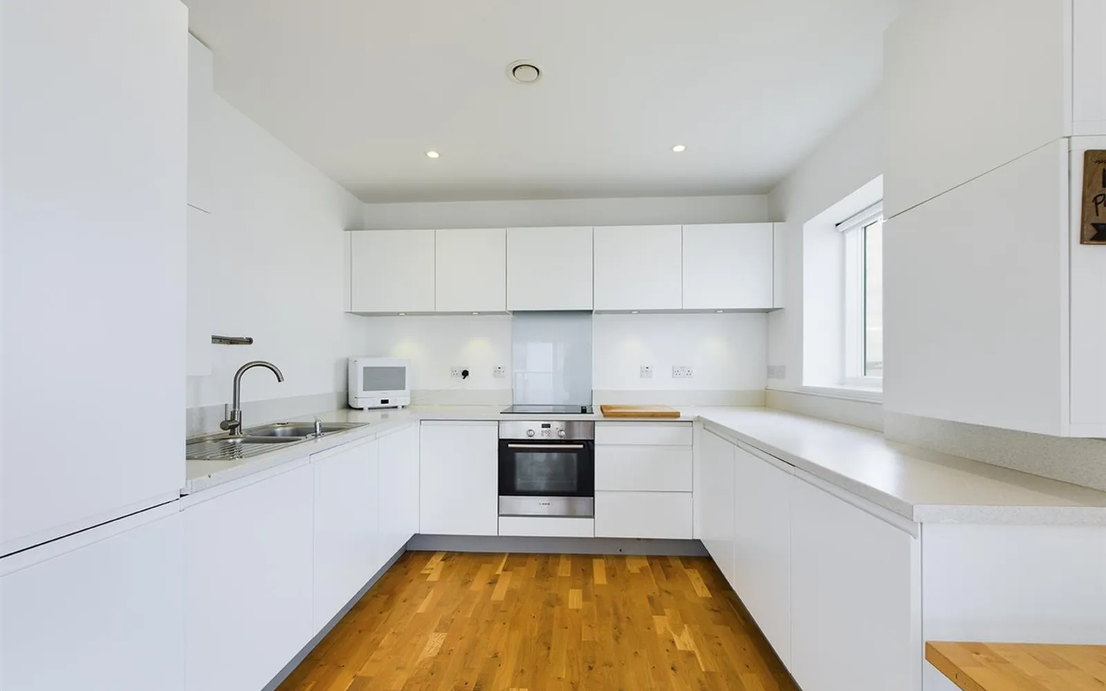 Flat Clovelly Place in Dartford