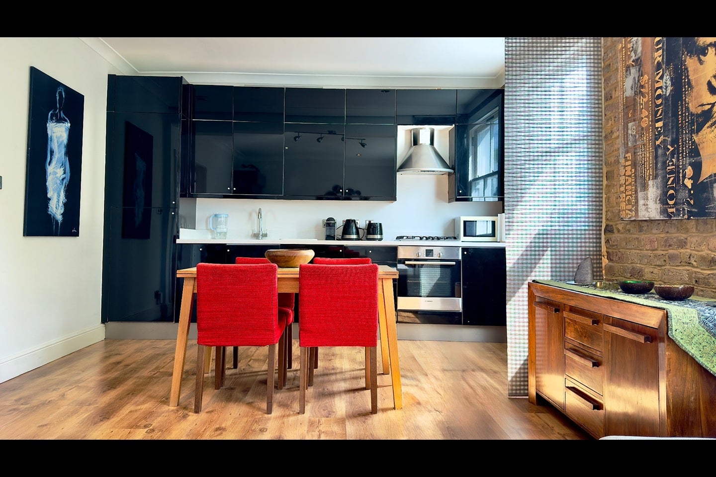 Flat Cornwall Gardens in Greater London