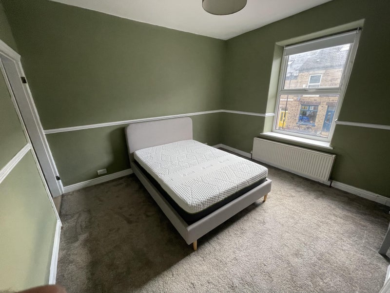 Room Tasker Road in Sheffield
