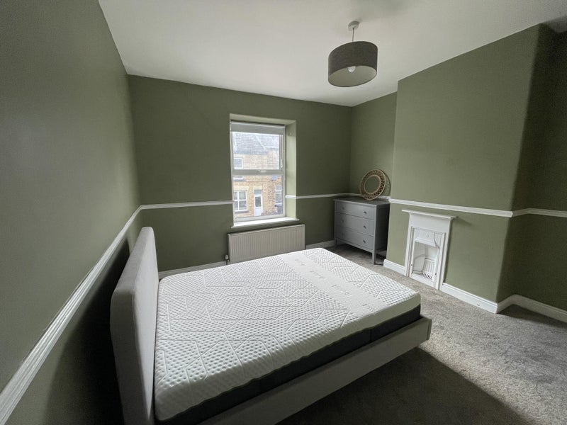 Room Tasker Road in Sheffield