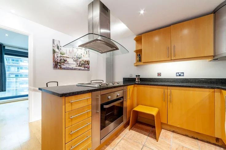 Flat Millharbour in Greater London