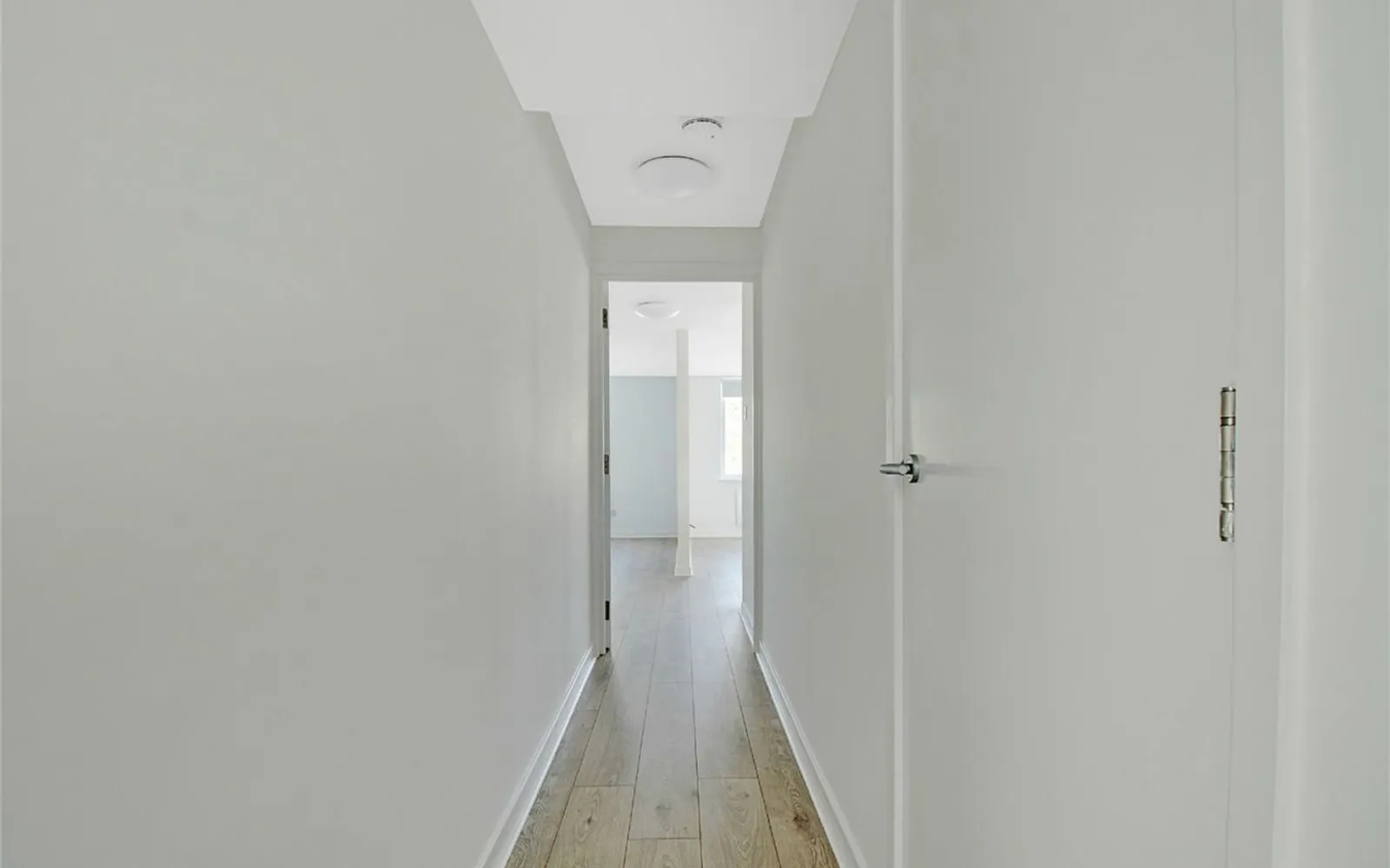Flat Kenton Lane in Greater London