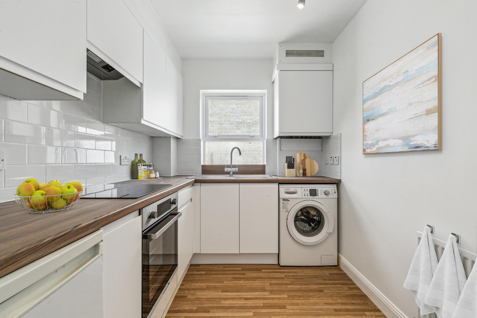 Flat Stamford Brook Avenue in Greater London