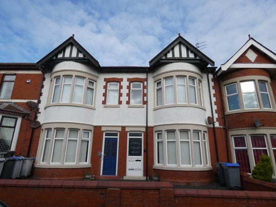 Flat Warley Road in Blackpool