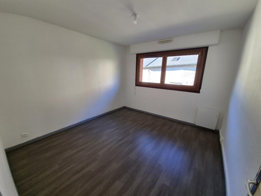 Flat Rue de la Légende in Château Regnault