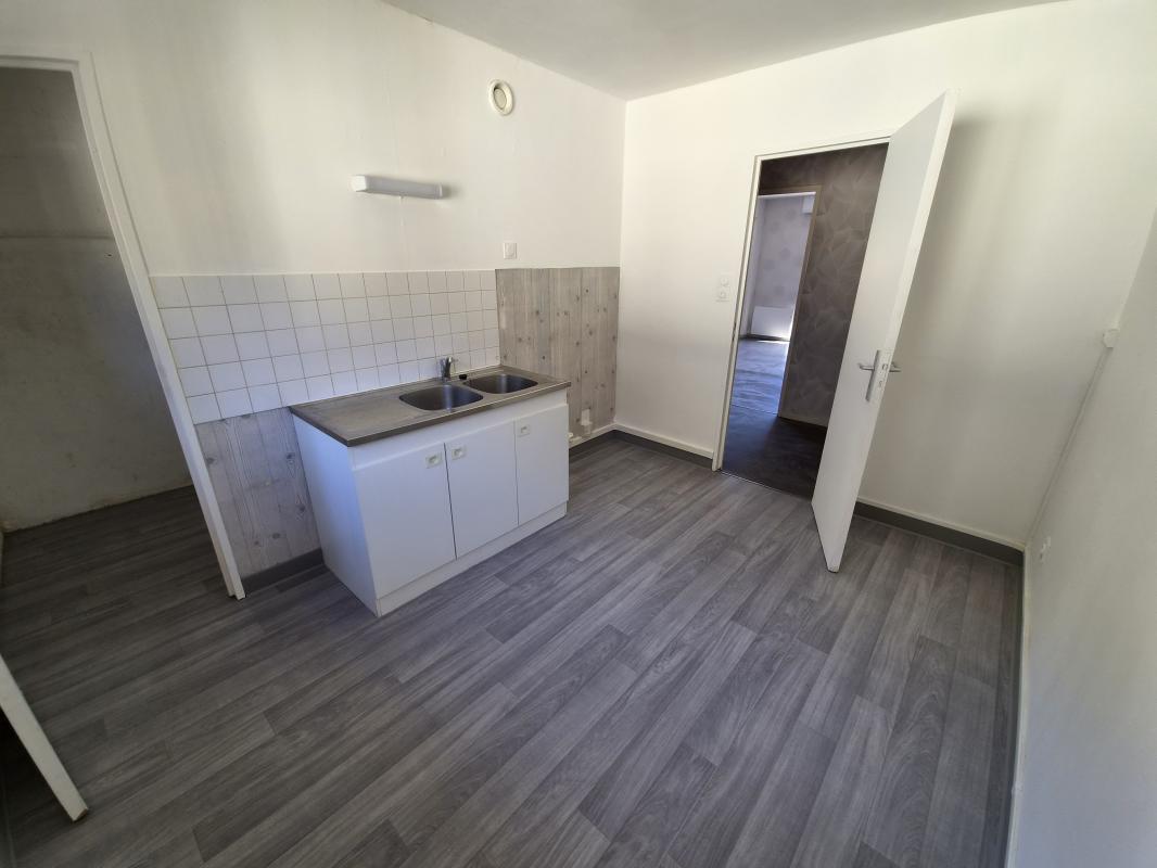 Appartement Rue de la Légende à Château Regnault