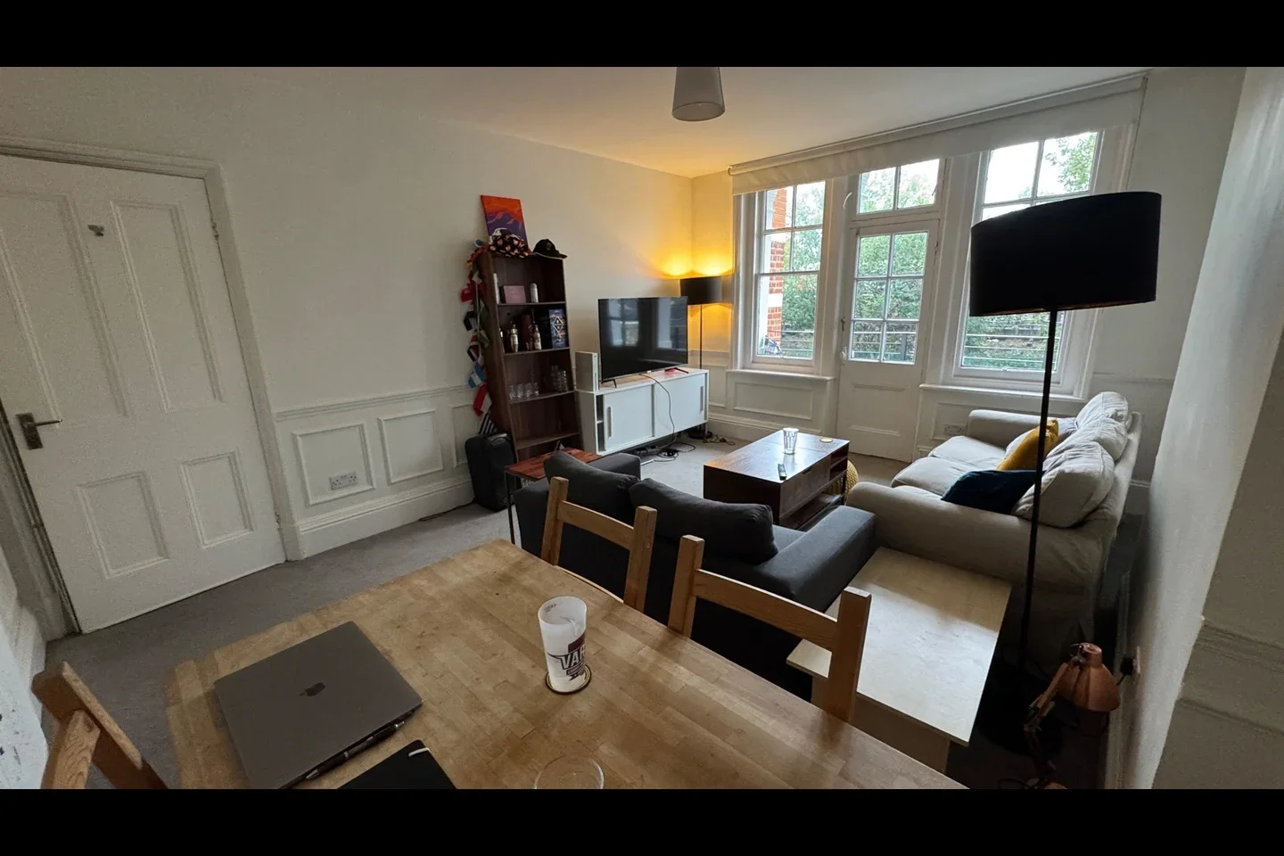 Room Exeter Road in Greater London