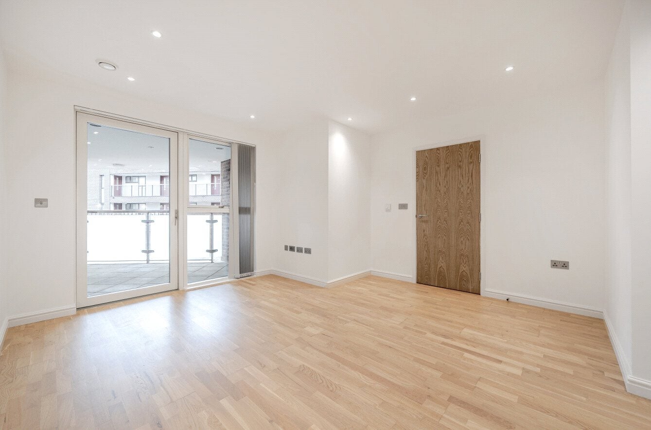 Flat Godfrey Place in Greater London