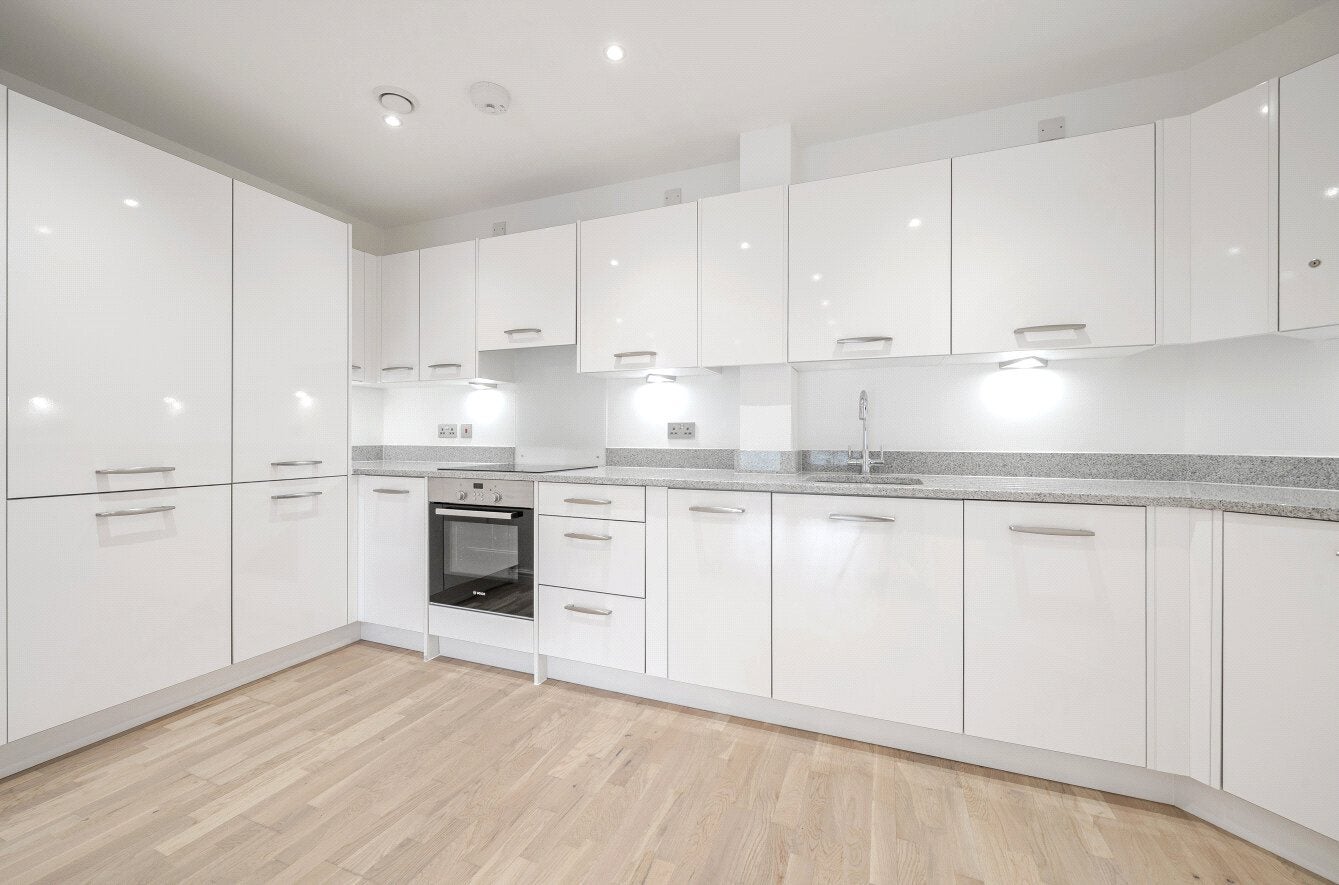 Flat Godfrey Place in Greater London