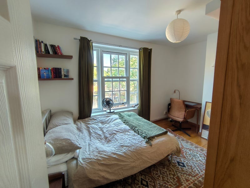 Room Chalton Street in Greater London