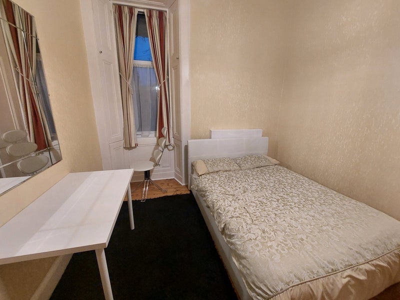 Room Marchhall Crescent in City of Edinburgh